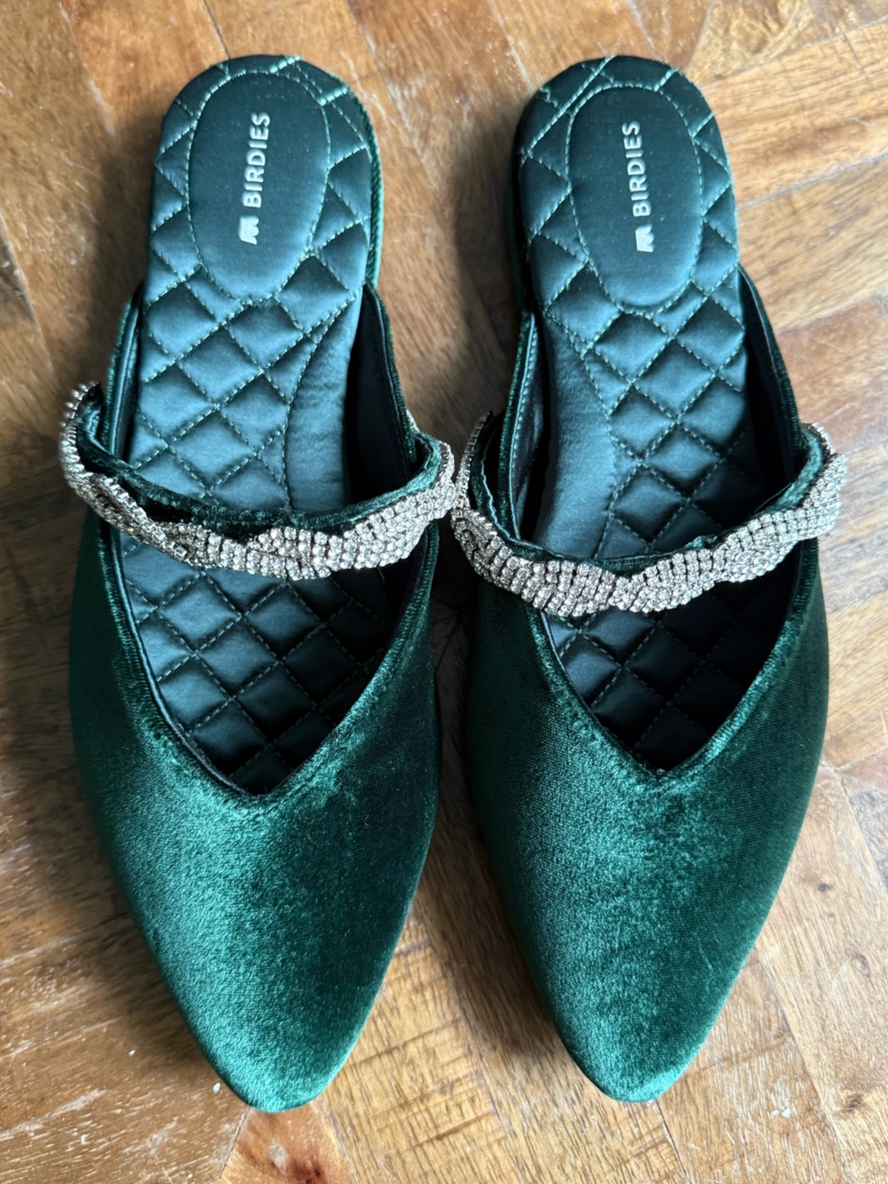 Birdies Rhinestone Embellished Green Velvet Pointy Toe Mules 7.5. NIB - Picture 4 of 11